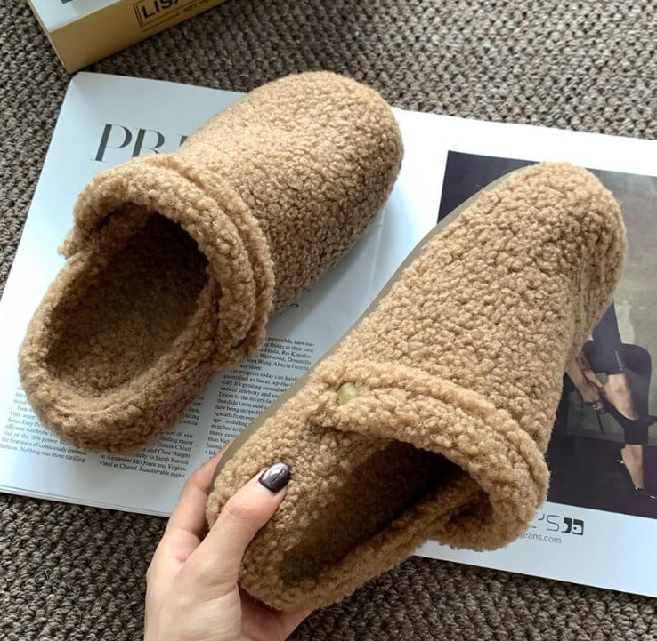 FUZZY SANDALS [PREORDER]