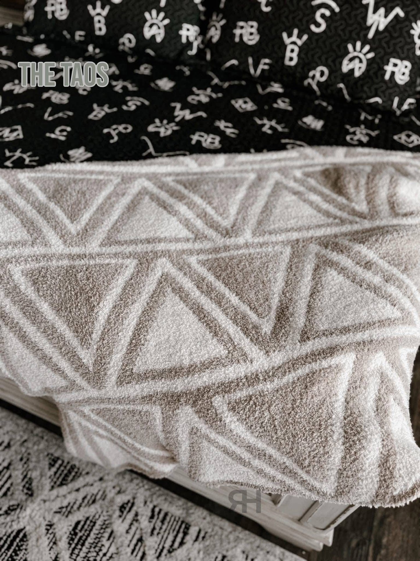 Dream Me Western Plush Blanket