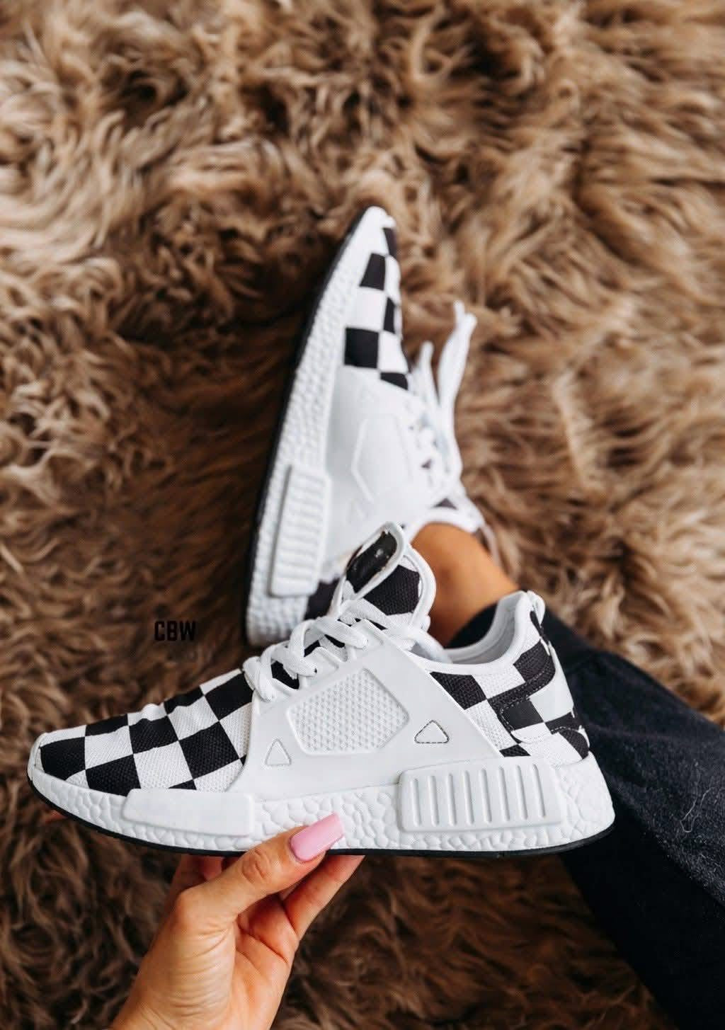 Punchy Way Sneaker - Women’s