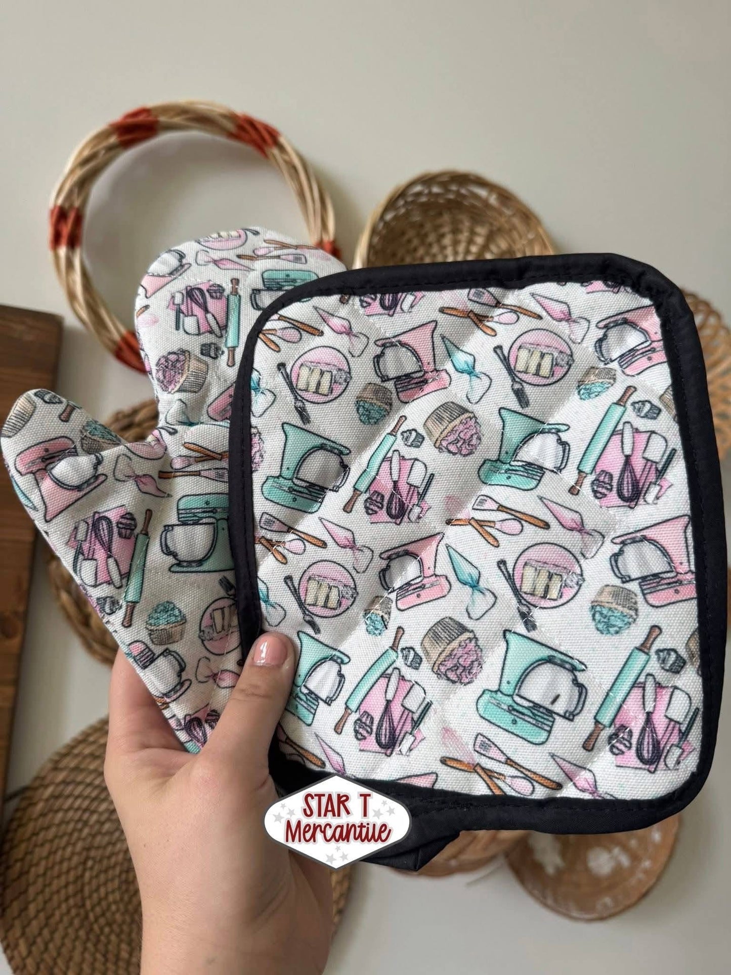 Custom Oven Mitt and Pot Holder