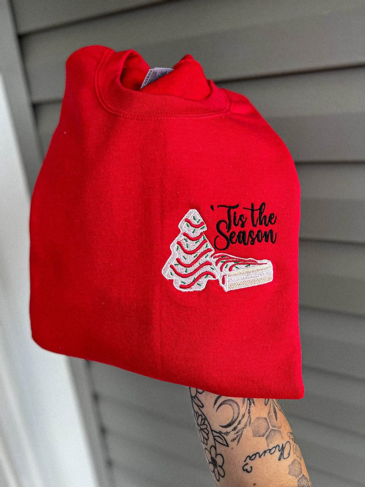 Tis the season Christmas Tree Cake- Embroidery